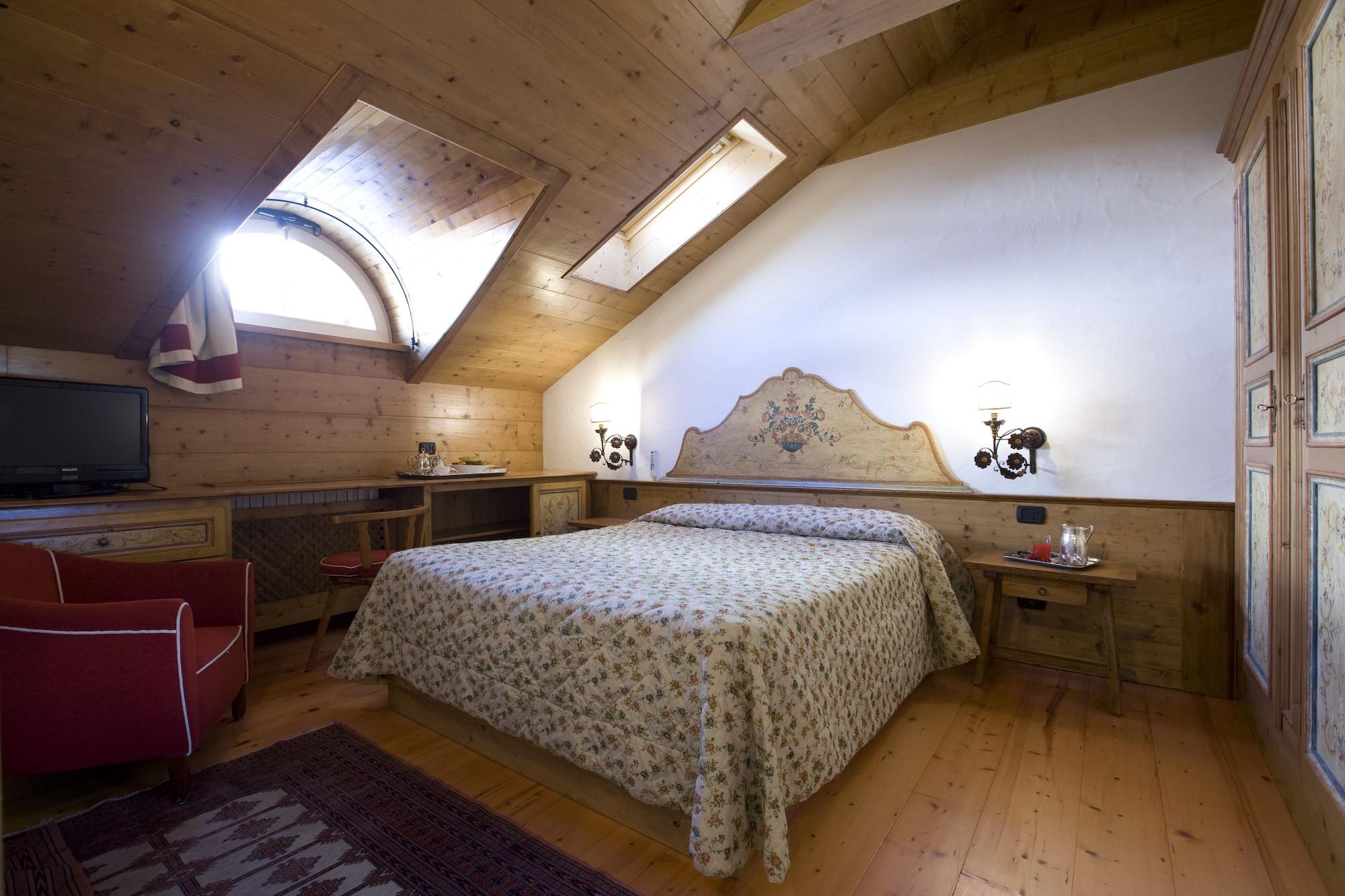 Hotel Cortina Кортина-д'Ампеццо Экстерьер фото