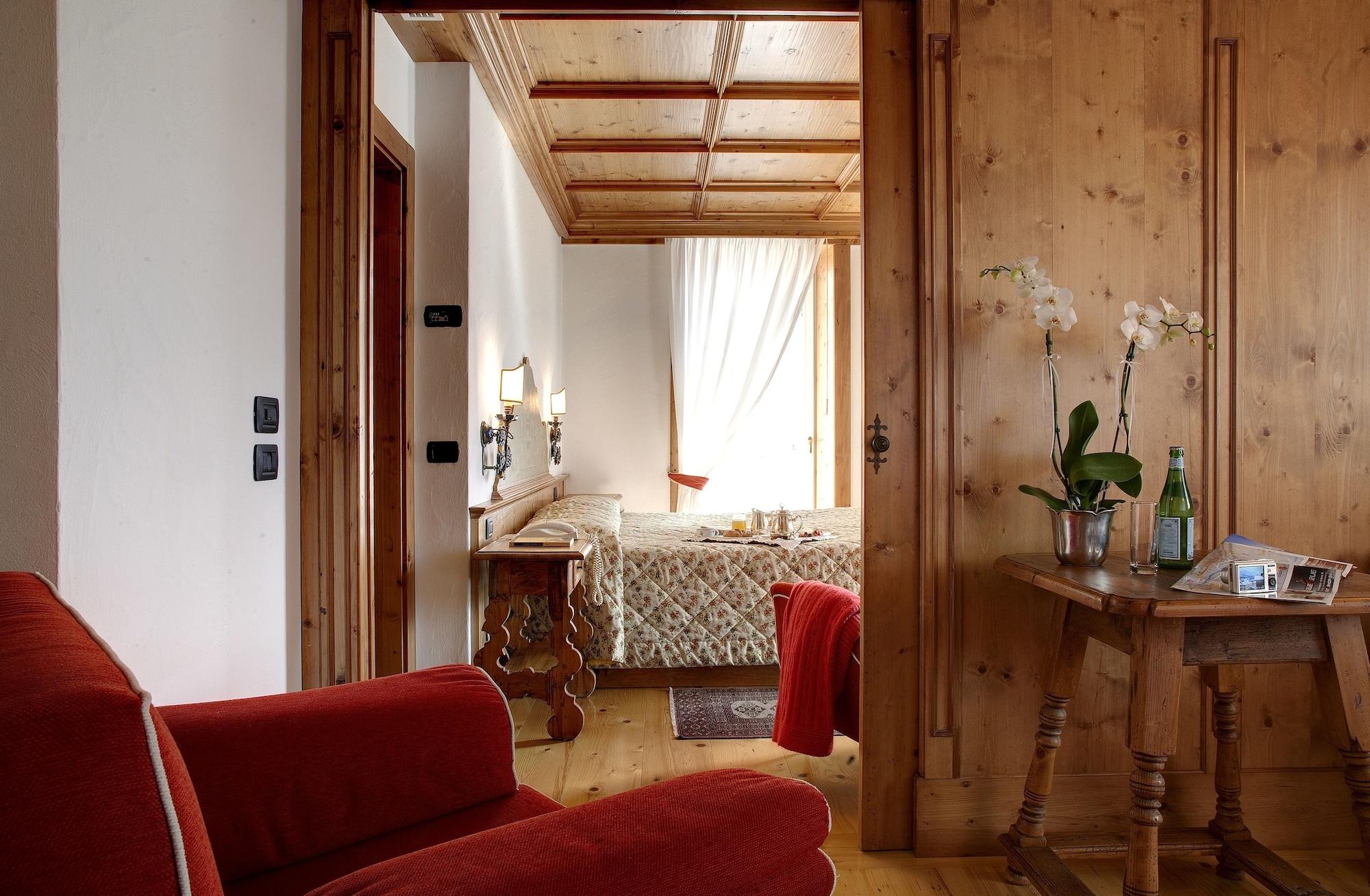 Hotel Cortina Кортина-д'Ампеццо Экстерьер фото