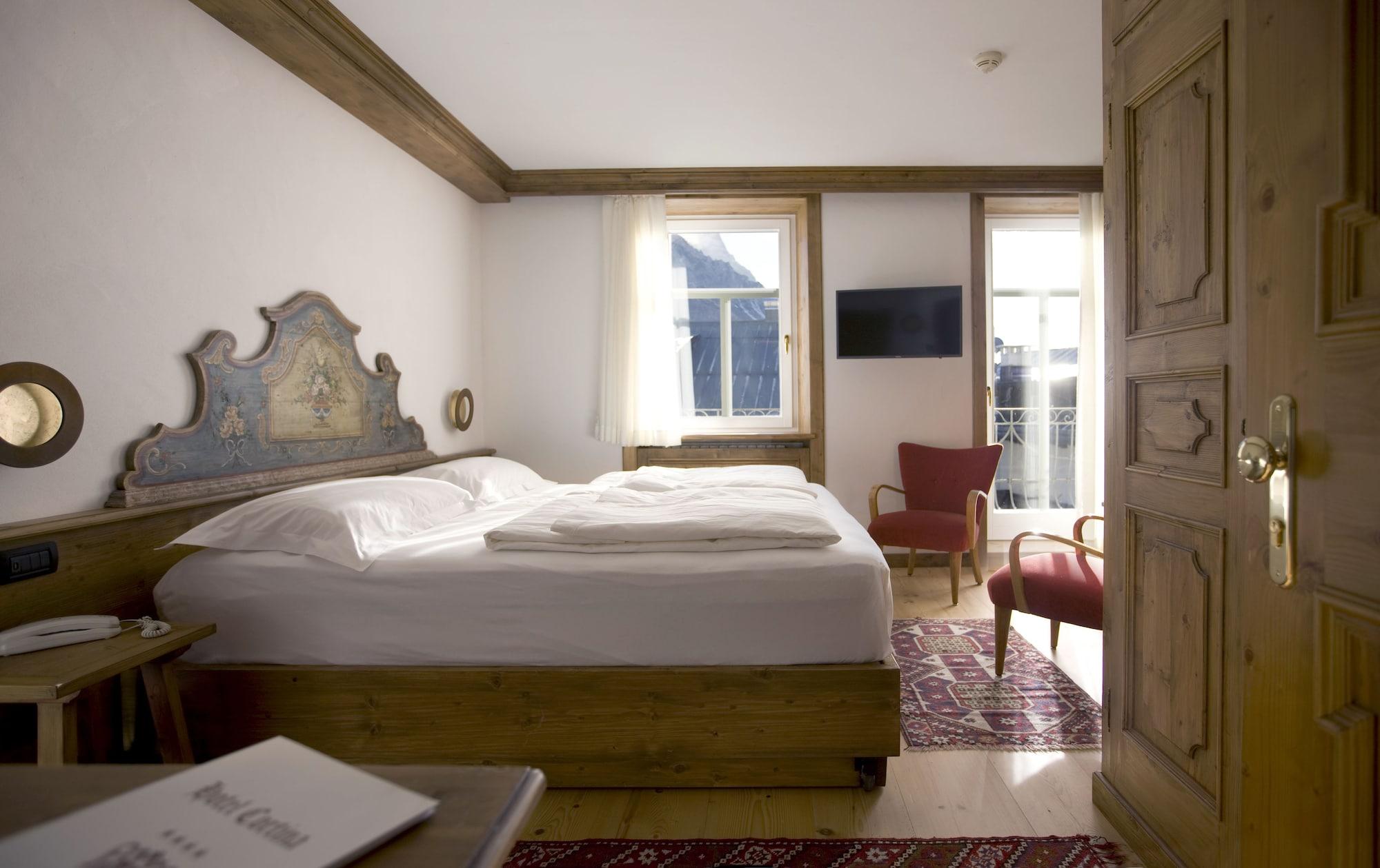 Hotel Cortina Кортина-д'Ампеццо Экстерьер фото