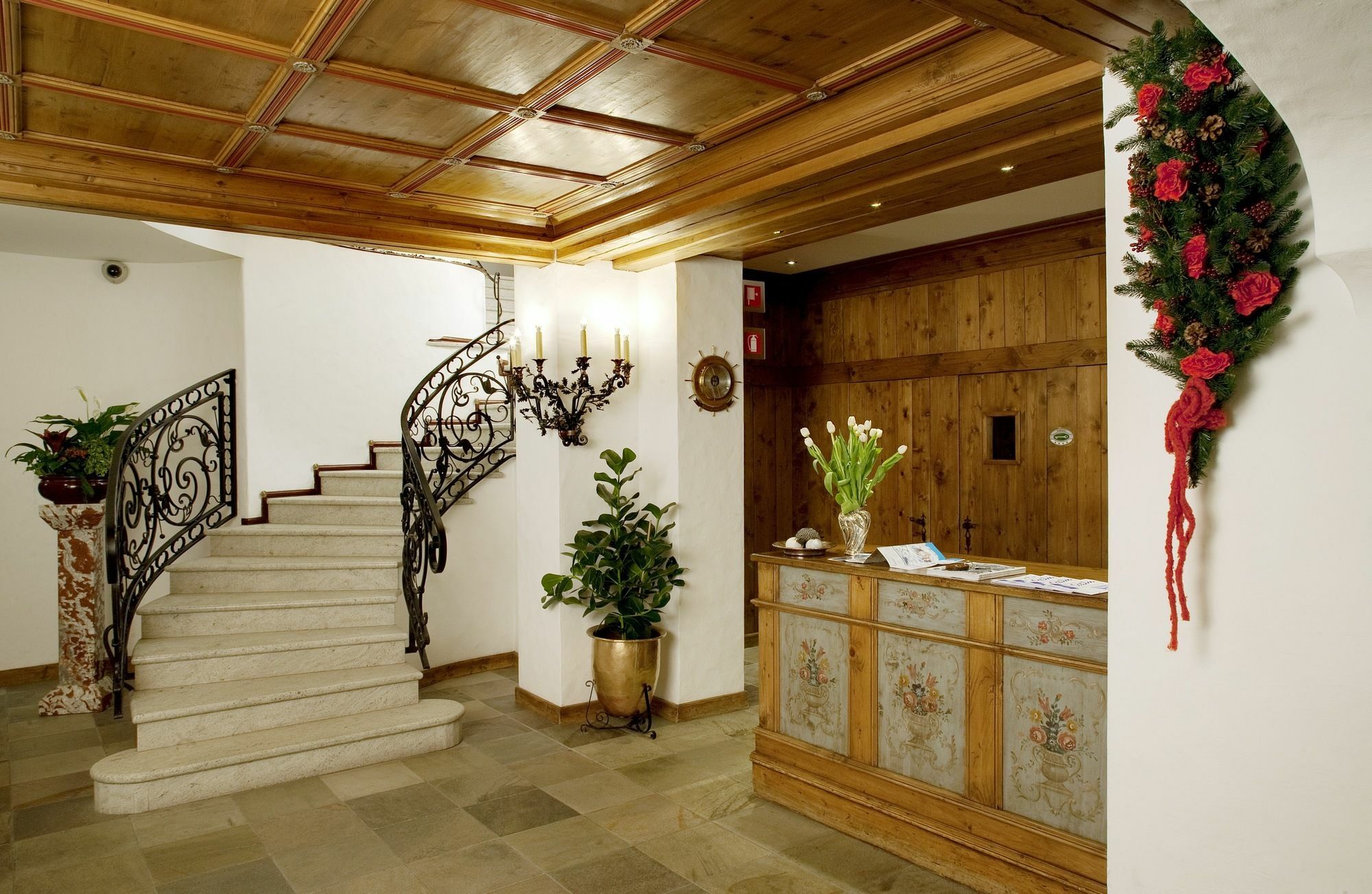 Hotel Cortina Кортина-д'Ампеццо Экстерьер фото